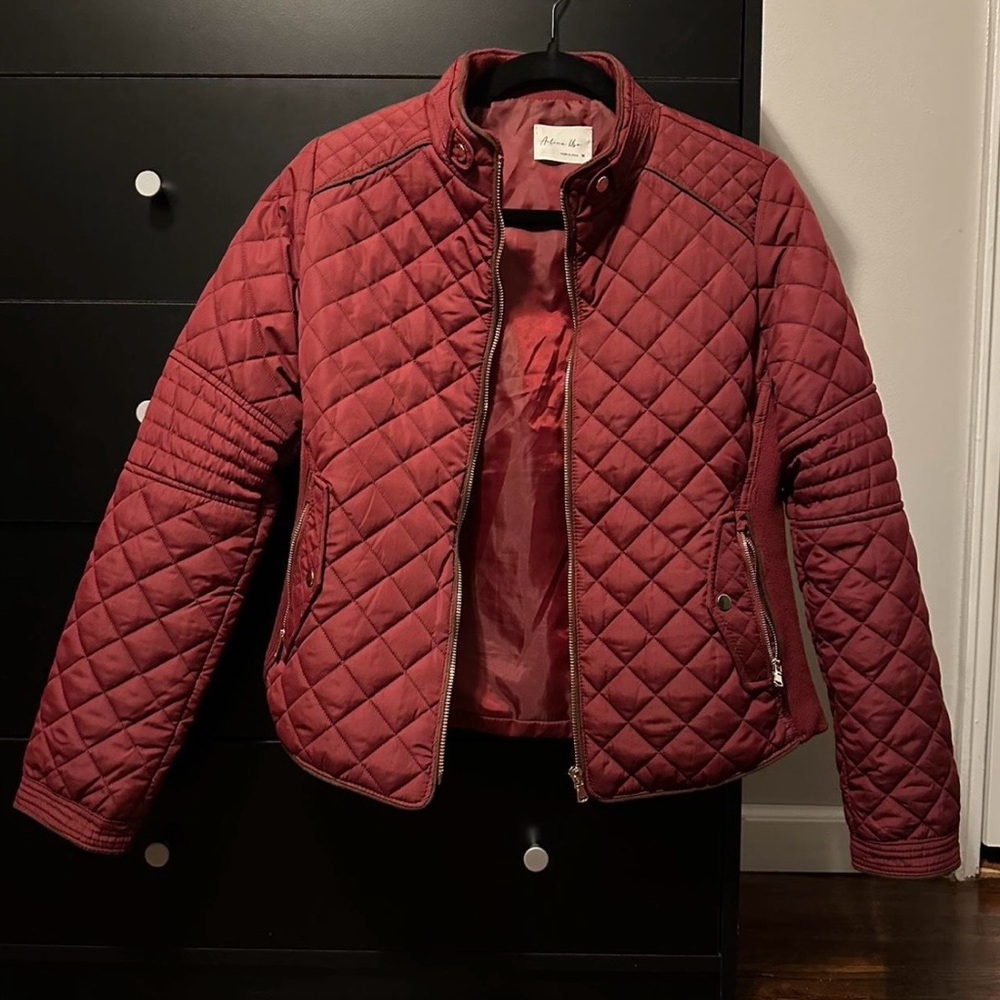 Active USA Women’s Burgundy Red Quilted Jacket Size Medium